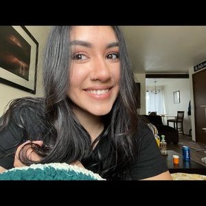 Meet your Posher, Izabella